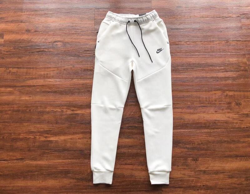 Calça Nike Tech Fleece Branca