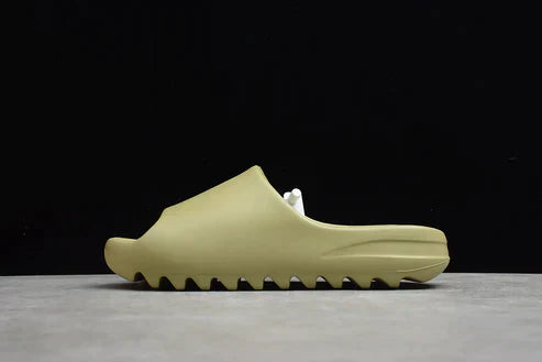 Tênis Adidas Yeezy Slide "Resin"